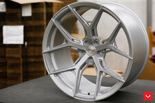 Vossen-HF-5-C34-Satin-Silver-Hybrid-Forged-Series-©-Vossen-Wheels-2019-0702-1047x698.jpg